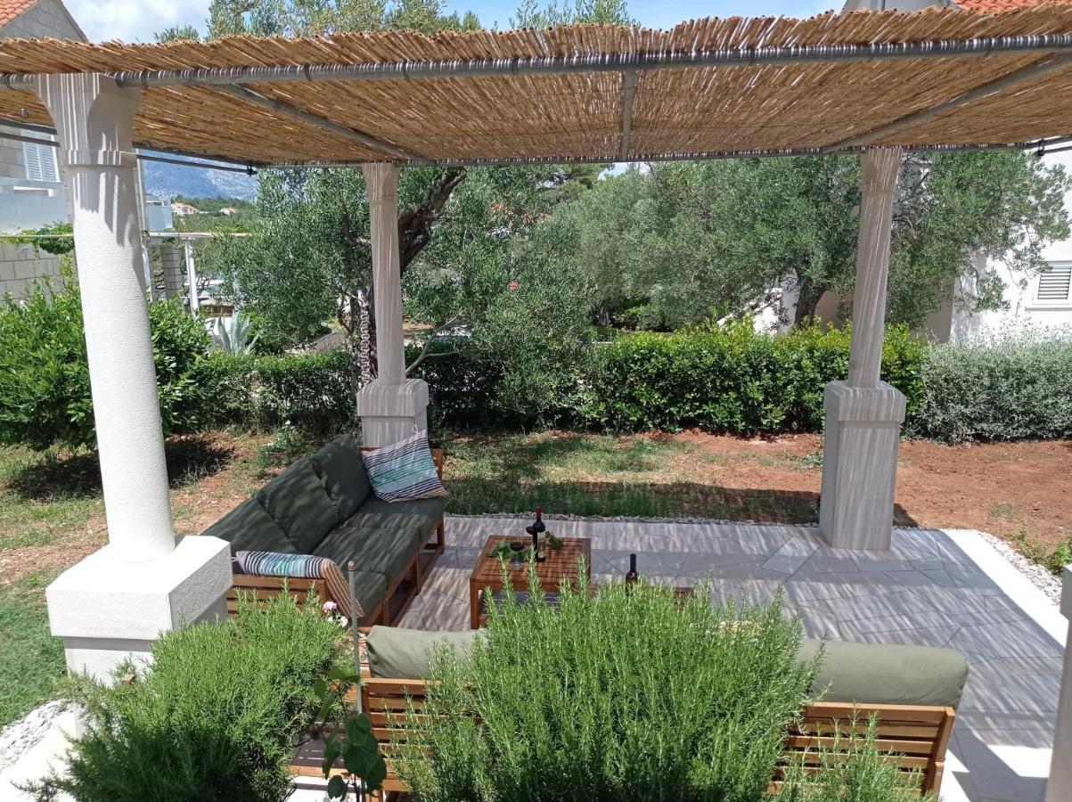 My Mediterranean Villa With Huge Garden And Own Parking 룸바르다 외부 사진